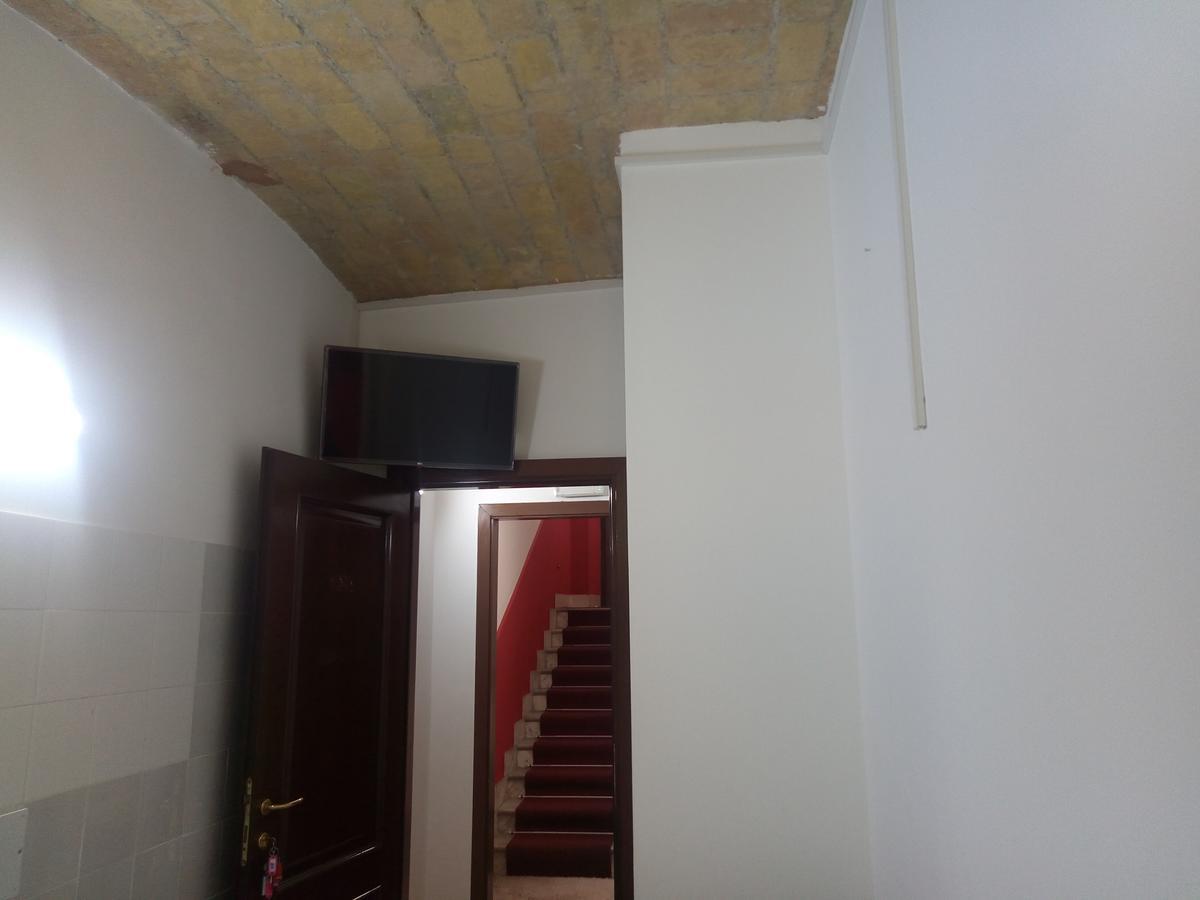 Roma Hotel Srls Екстер'єр фото